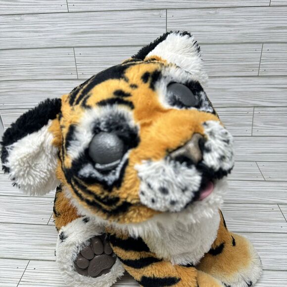 Hasbro FurReal Friends Tyler Roarin' Tiger Interactive Plush Toy Tested 13 Inch - Picture 4 of 12
